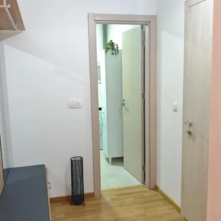 Oto * Podgorica