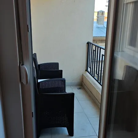 Oto * Podgorica